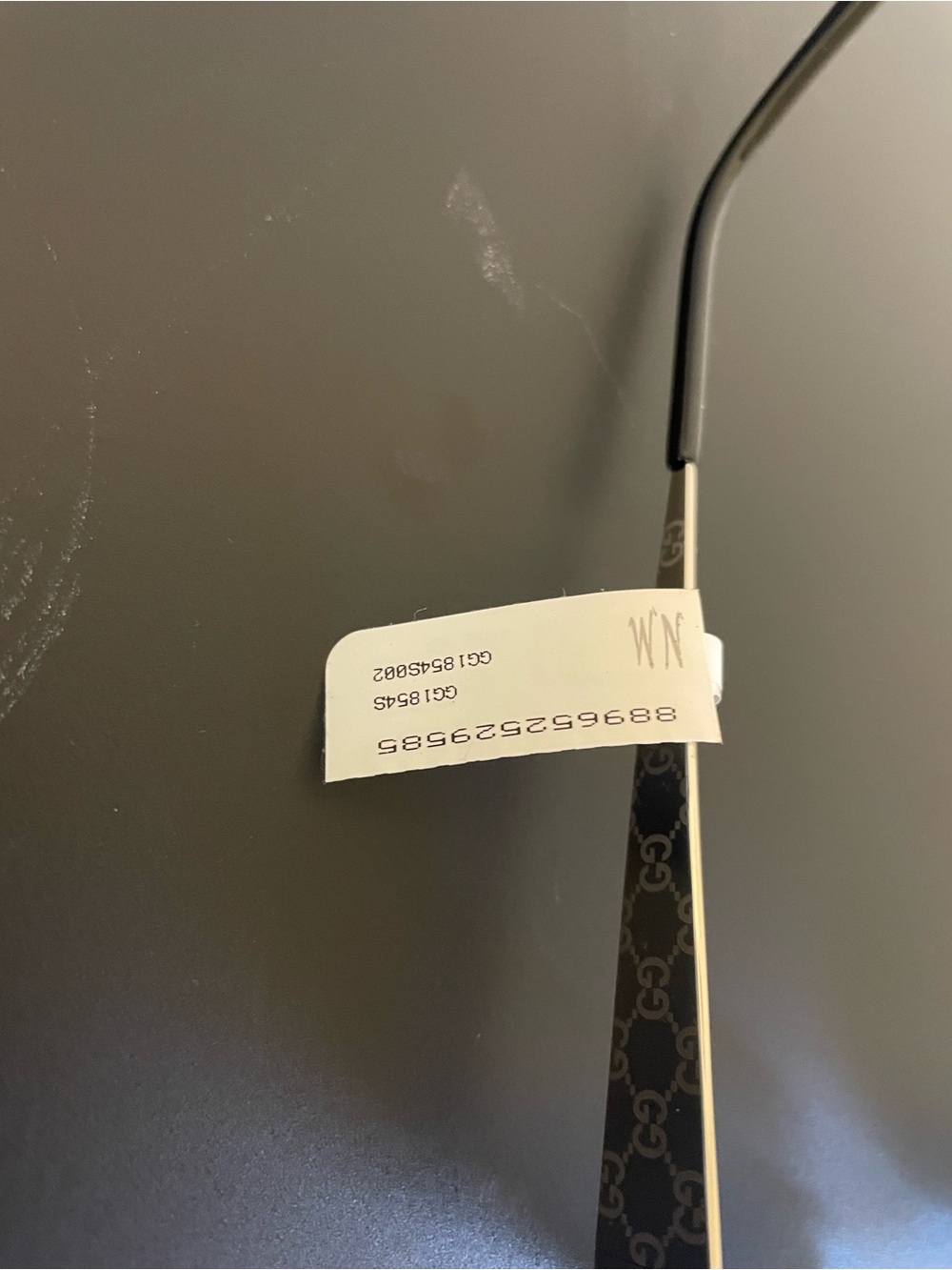 Gucci Oval Silver Frame Black Lens Men’s Sunglasses-51-23-145
BRAND NEW - Picture 7 of 16